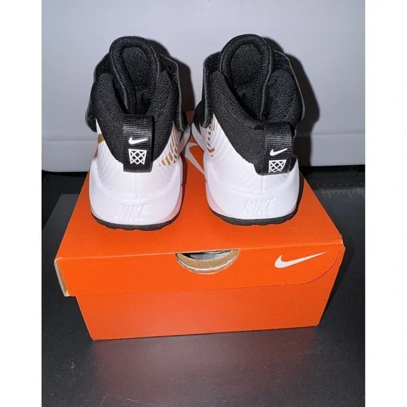 Nike Team Hustle D9 Mid Black Metallic Gold 11c NEW - Picture 5 of 5